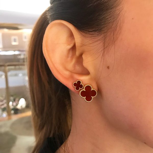 Van Cleef Arpels vintage alhambra earrings VS sweet earrings (1)