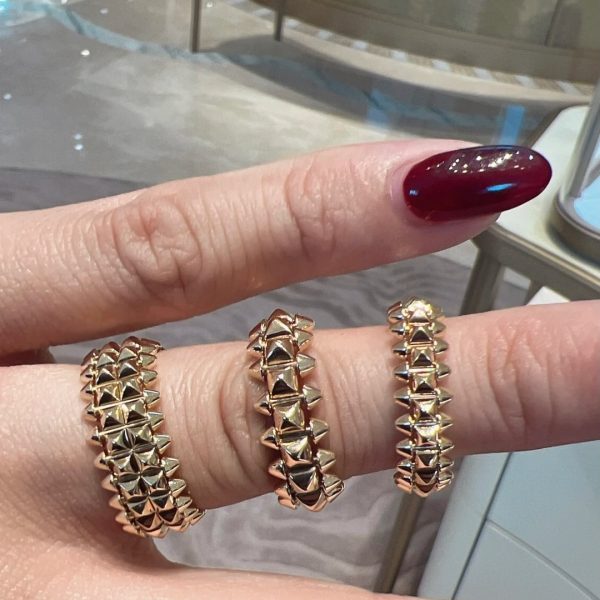 Cartier Clash ring small vs midium