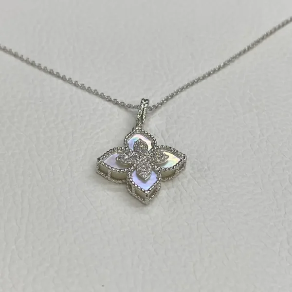 18K White Gold Roberto Coin Princess Flower Mother of Pearl Necklace 8882784AHCHX