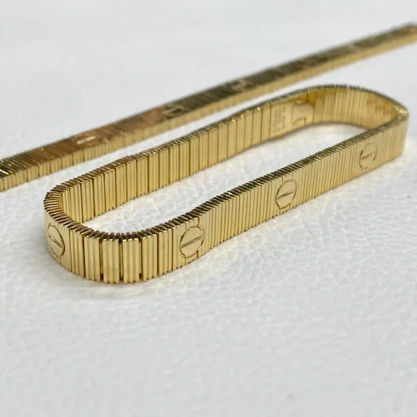 18K Yellow Gold Cartier LOVE Unlimited Bracelet flexible Ref. B6088917