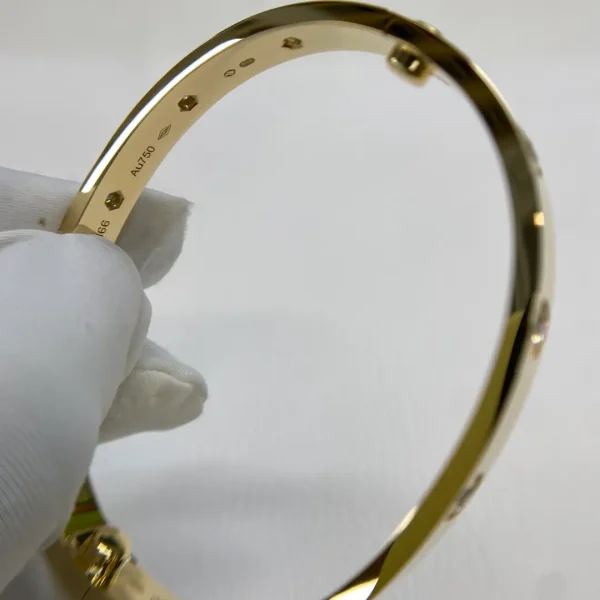 18K Yellow Gold Cartier Love Bracelet Classic Model 10 Diamonds B6070317
