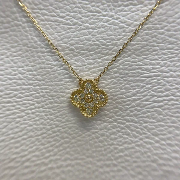18K Yellow Gold Van Cleef Arpels Vintage Alhambra Pendant Diamond Necklace VCARA45300