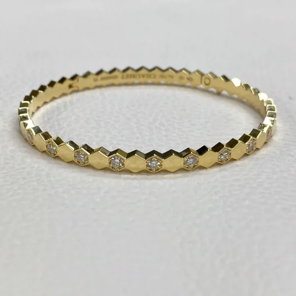 18K Yellow Gold Bee de Chaumet Bracelet Semi-pavé Diamonds 083439