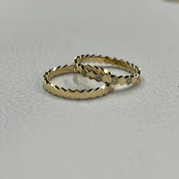 18K Yellow Gold Bee de Chaumet Ring 081885