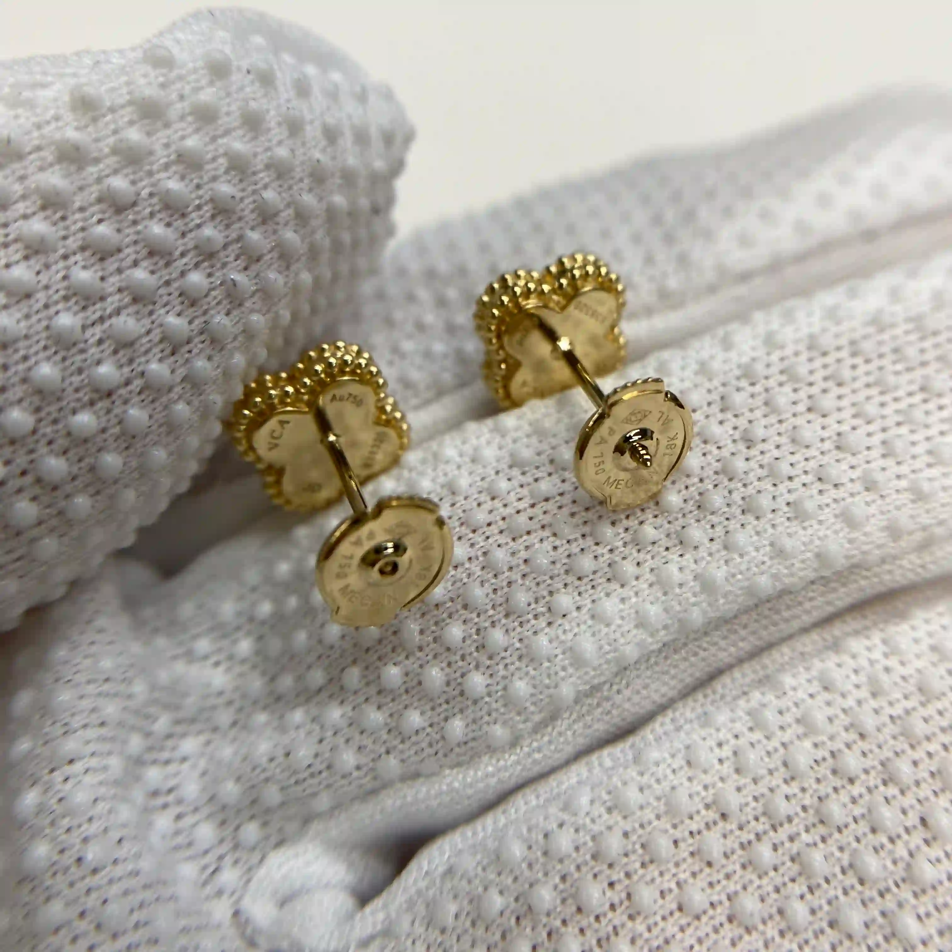 18K Yellow Gold Van Cleef Arpels Sweet Alhambra Earstuds VCARA44800 (1) 18K Yellow Gold Van Cleef Arpels Sweet Alhambra Earstuds VCARA44800