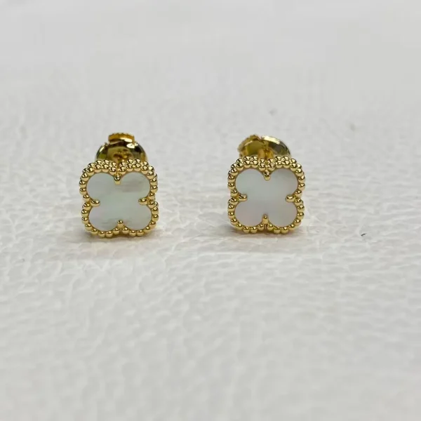 18K Yellow Gold Van Cleef Arpels Sweet Alhambra Earstuds VCARA44800