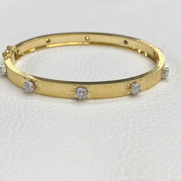 18K Yellow Gold and Diamond Buccellati Classica Macri Bangle Bracelet JAUBRA007093