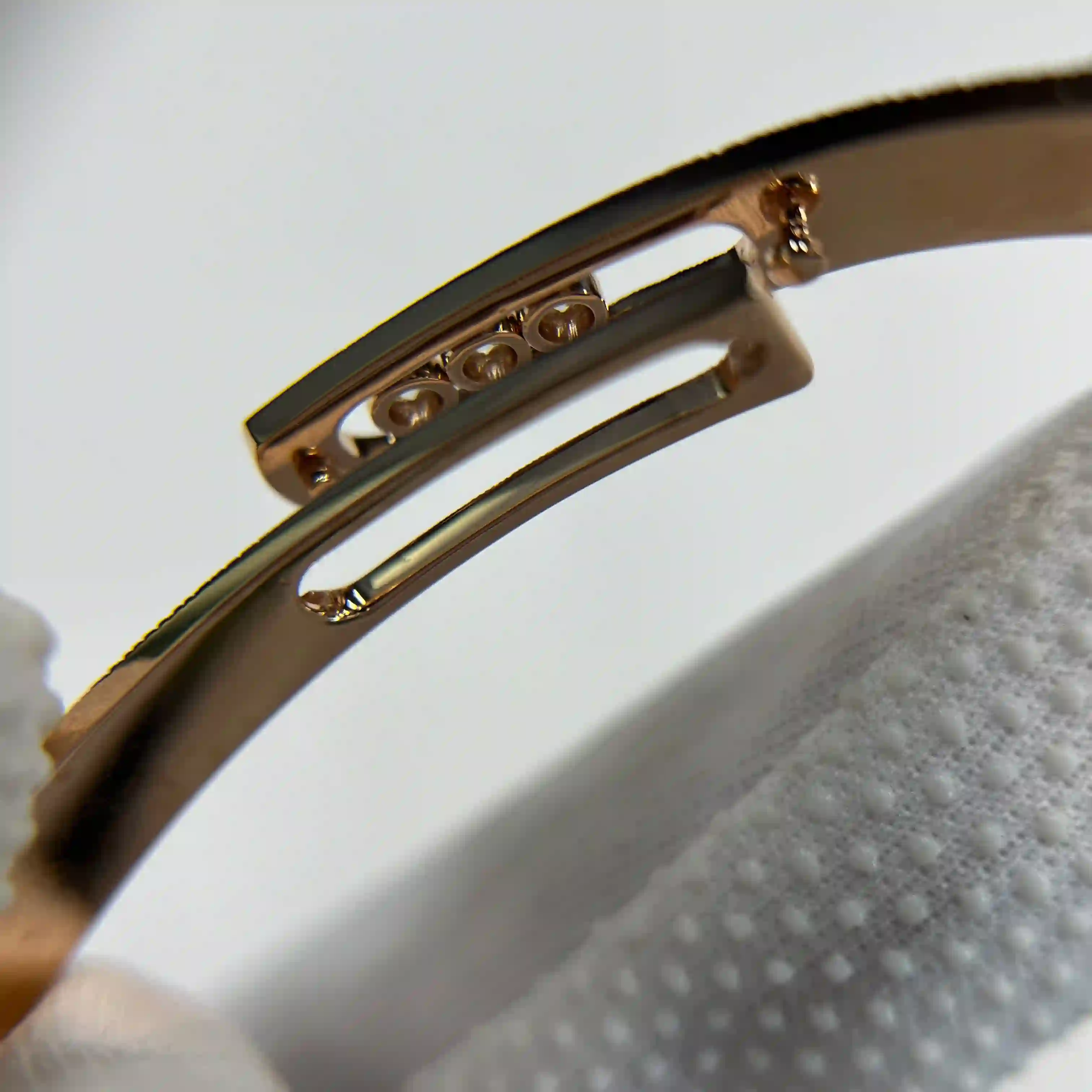 18K Rose Gold Messika Move Noa Chiseled Bracelet Medium Model (1) 18K Rose Gold Messika Move Noa Chiseled Bracelet Medium Model