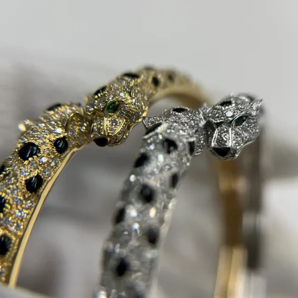 18K Yellow Gold Cartier Panthère de Cartier Bracelet Semi-paved Ref. N6725617