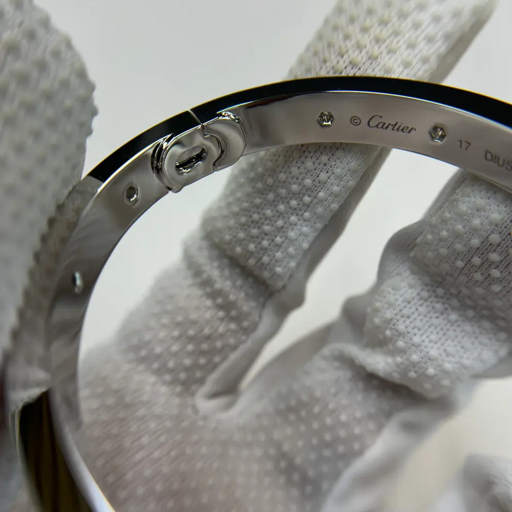18K White Gold Cartier Love Old Version LOVE Bracelet Classic Model Paved 10 Diamonds Ref. N6727417 (1) 18K White Gold Cartier Love Old Version LOVE Bracelet Classic Model Paved 10 Diamonds Ref. N6727417
